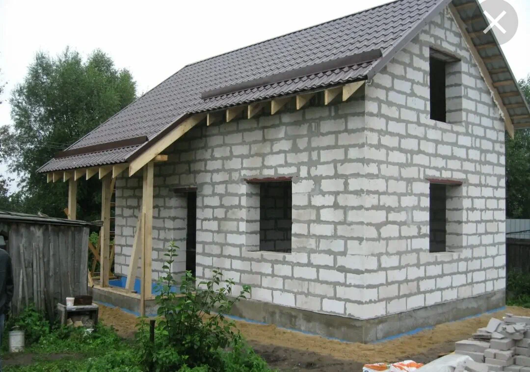 Постройка дома из блоков.